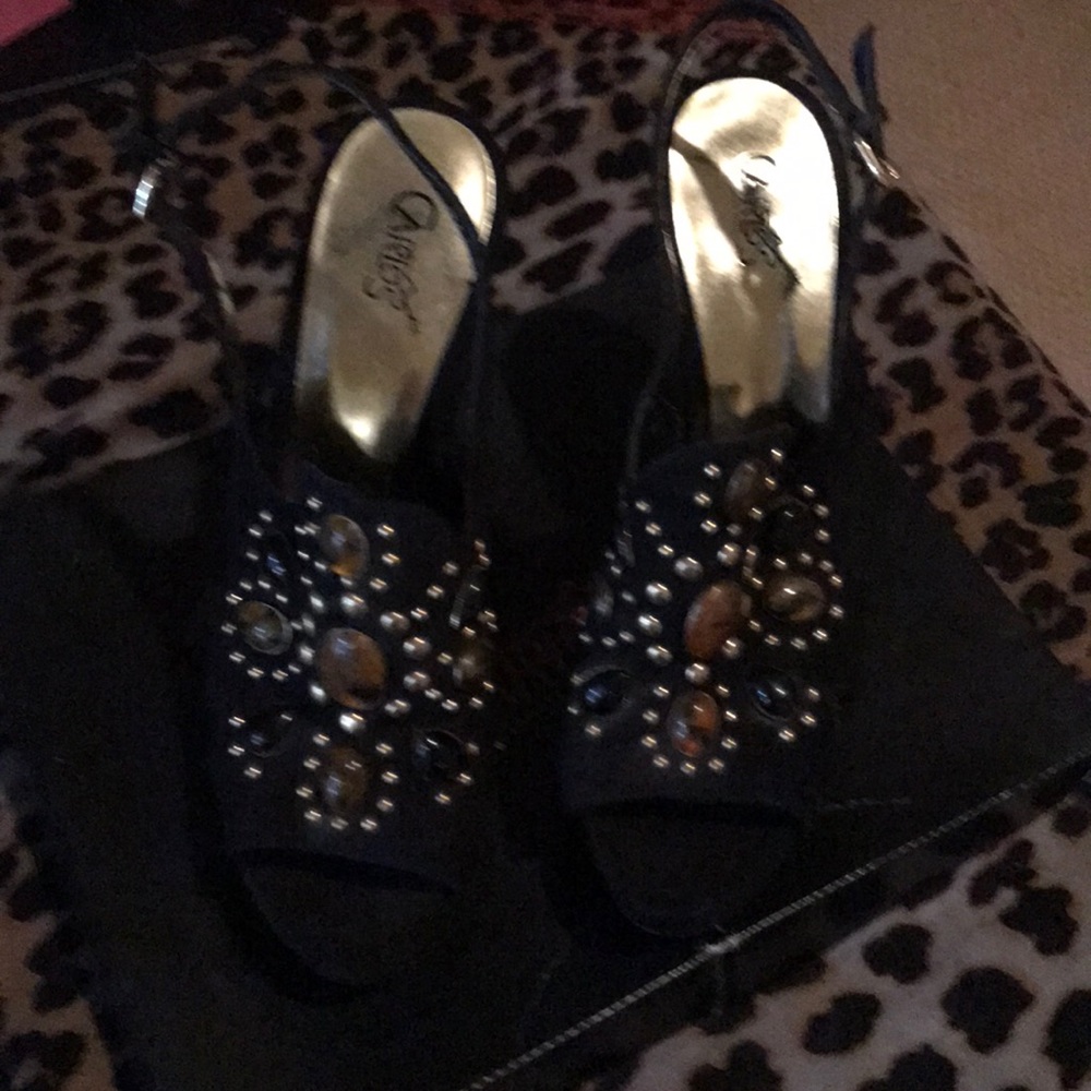 Carlos Santana shoes
